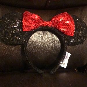 Minnie Mouse Ears 🐭🏰